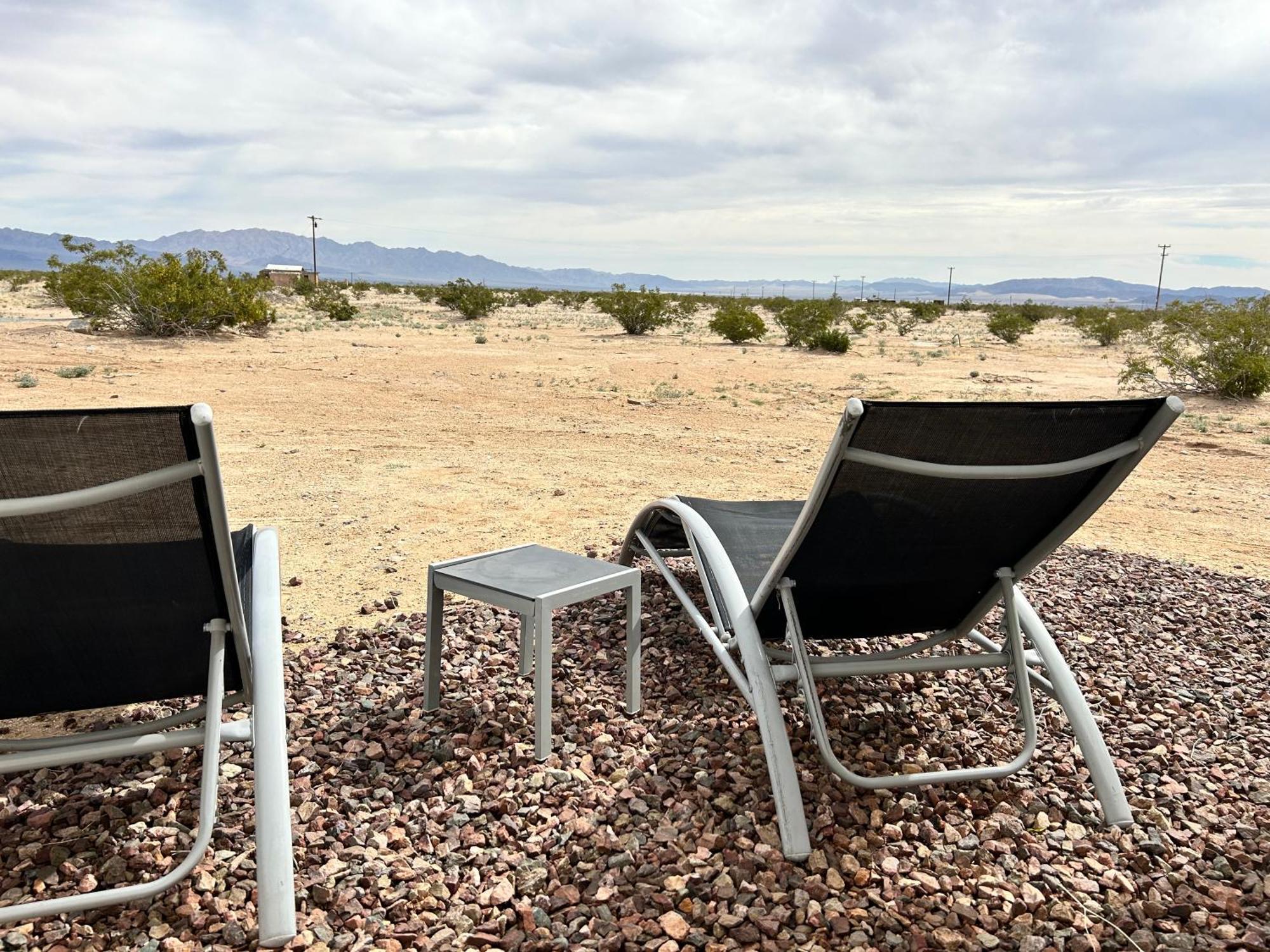 Serene Modern Home Backdoor With Great Wifi, Games, Movies, Patio Seating And Bbq Easy Access To North Joshua Tree National Park In 10 Minutes Twentynine Palms Zewnętrze zdjęcie