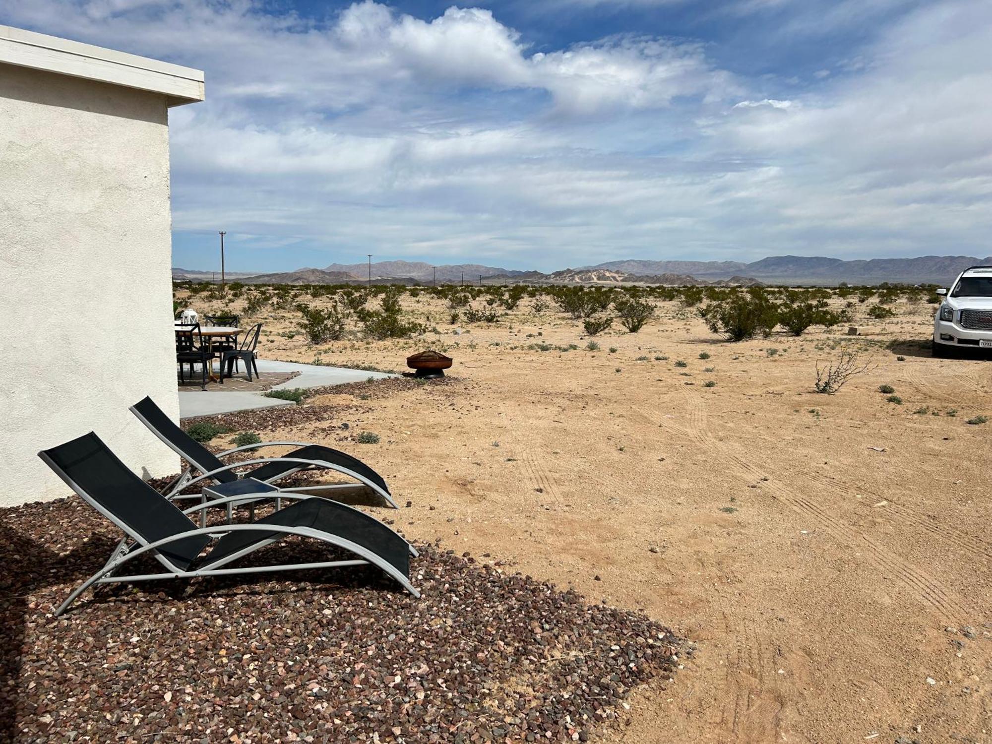 Serene Modern Home Backdoor With Great Wifi, Games, Movies, Patio Seating And Bbq Easy Access To North Joshua Tree National Park In 10 Minutes Twentynine Palms Zewnętrze zdjęcie