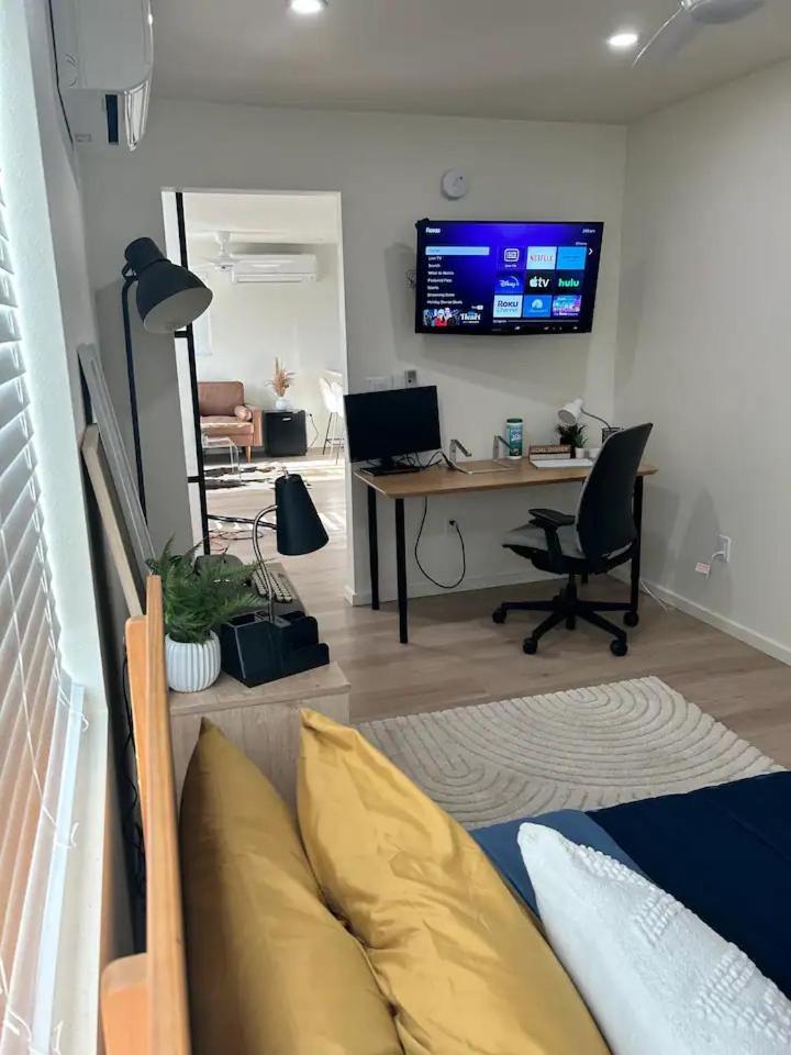 Serene Modern Home Backdoor With Great Wifi, Games, Movies, Patio Seating And Bbq Easy Access To North Joshua Tree National Park In 10 Minutes Twentynine Palms Zewnętrze zdjęcie
