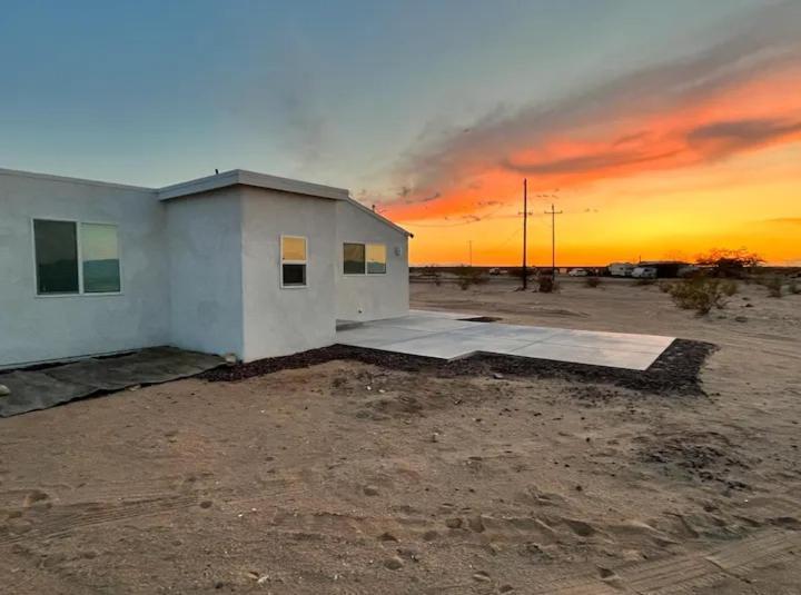 Serene Modern Home Backdoor With Great Wifi, Games, Movies, Patio Seating And Bbq Easy Access To North Joshua Tree National Park In 10 Minutes Twentynine Palms Zewnętrze zdjęcie