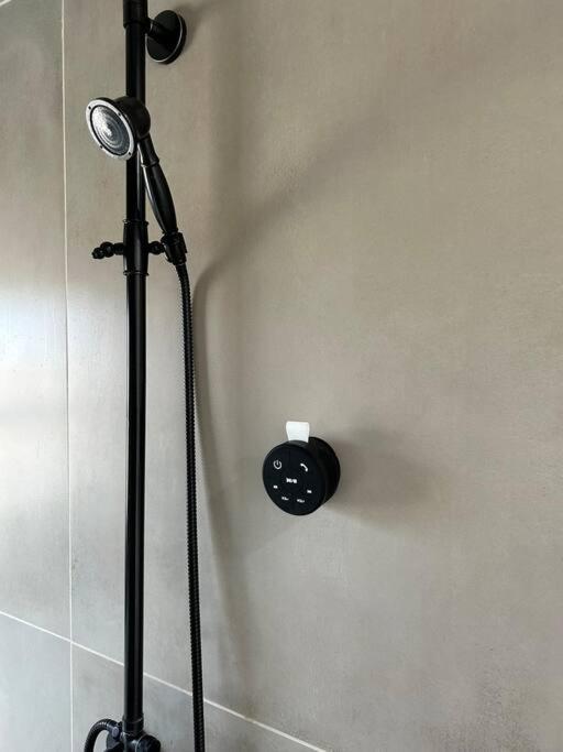 Serene Modern Home Backdoor With Great Wifi, Games, Movies, Patio Seating And Bbq Easy Access To North Joshua Tree National Park In 10 Minutes Twentynine Palms Zewnętrze zdjęcie