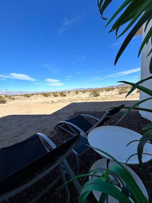 Serene Modern Home Backdoor With Great Wifi, Games, Movies, Patio Seating And Bbq Easy Access To North Joshua Tree National Park In 10 Minutes Twentynine Palms Zewnętrze zdjęcie