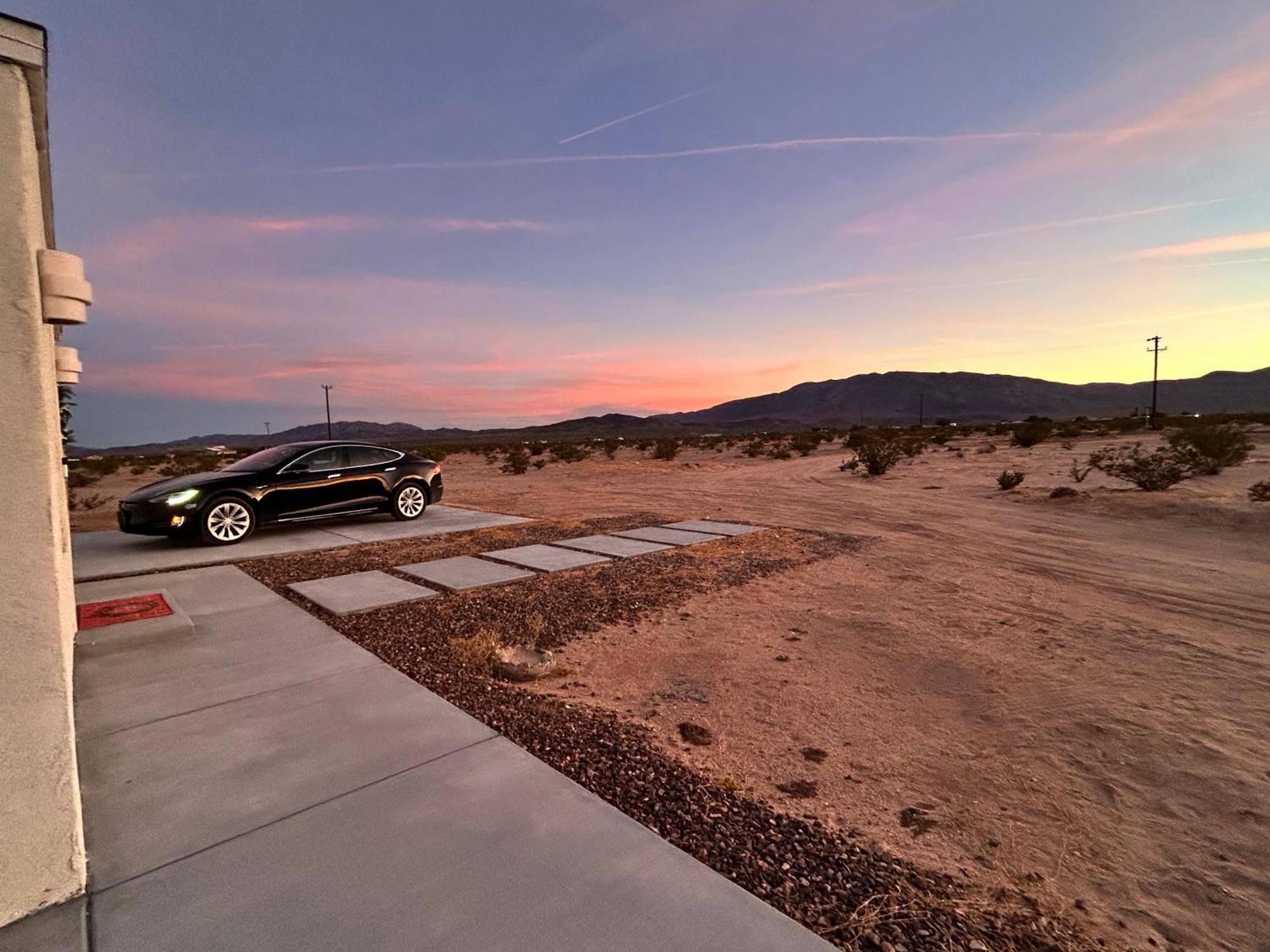 Serene Modern Home Backdoor With Great Wifi, Games, Movies, Patio Seating And Bbq Easy Access To North Joshua Tree National Park In 10 Minutes Twentynine Palms Zewnętrze zdjęcie