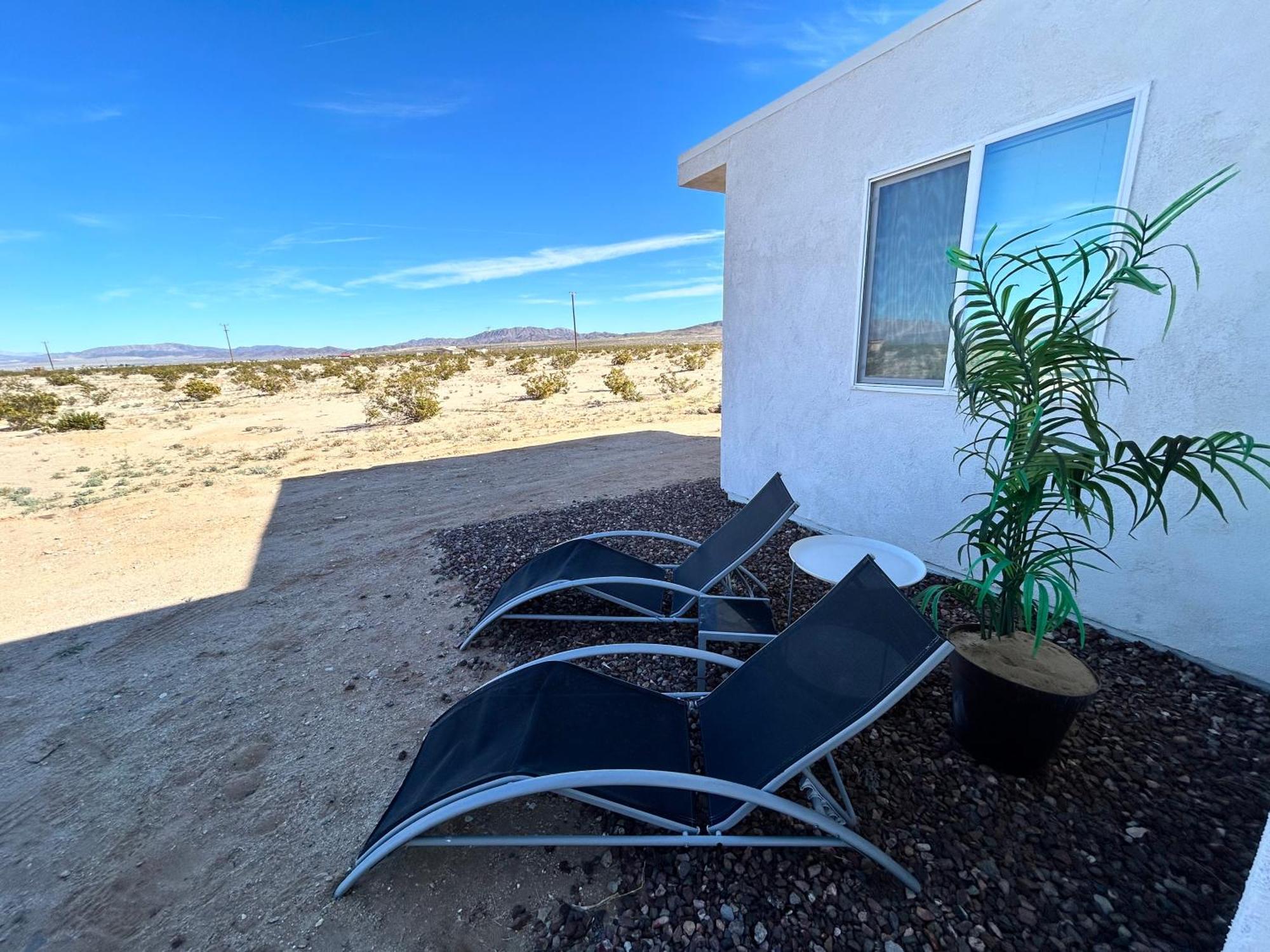 Serene Modern Home Backdoor With Great Wifi, Games, Movies, Patio Seating And Bbq Easy Access To North Joshua Tree National Park In 10 Minutes Twentynine Palms Zewnętrze zdjęcie