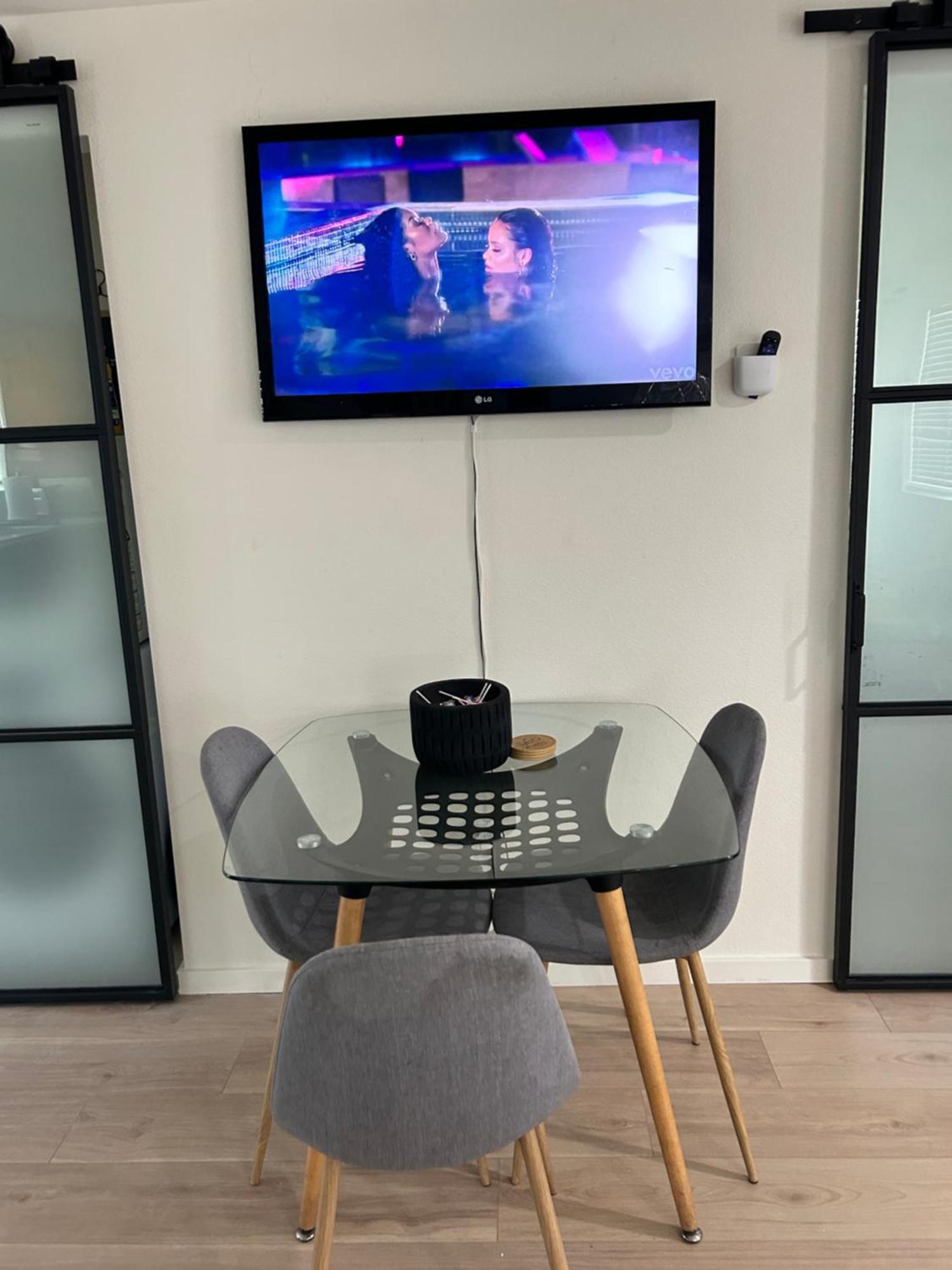 Serene Modern Home Backdoor With Great Wifi, Games, Movies, Patio Seating And Bbq Easy Access To North Joshua Tree National Park In 10 Minutes Twentynine Palms Zewnętrze zdjęcie